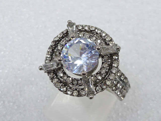 Japanese Kimono / Antique Accessories Metal